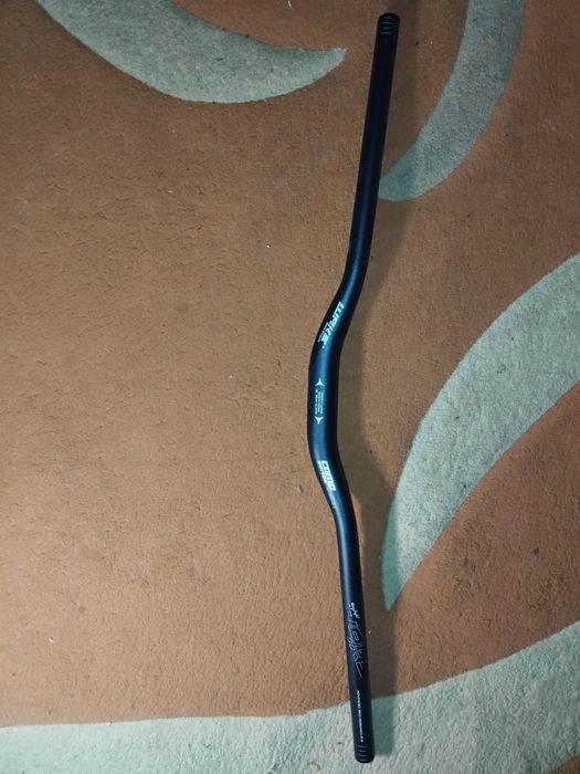 Трюковий руль на велосипеди