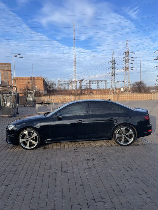 Audi S4 B9 2018 3.0 354 к.с