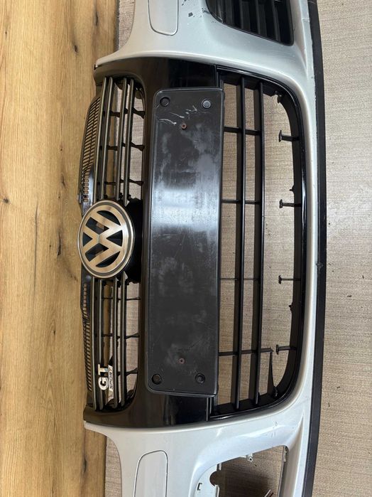 Zderzak przedni volkswagen golf 5 gt kolor la7w
