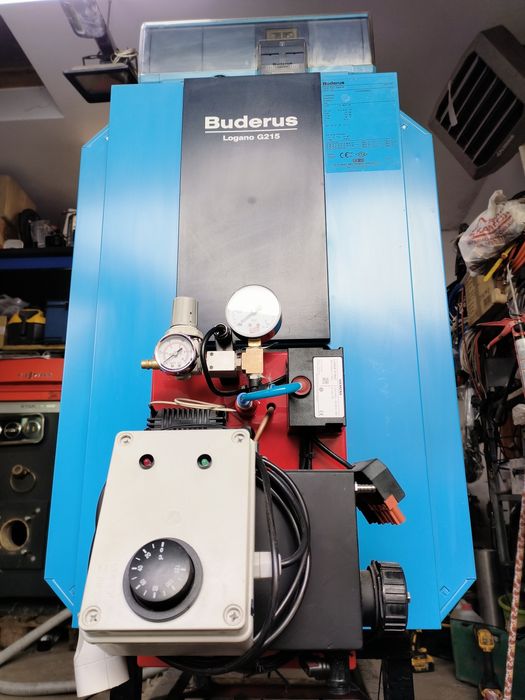 Piec olejowy Buderus 91 kw