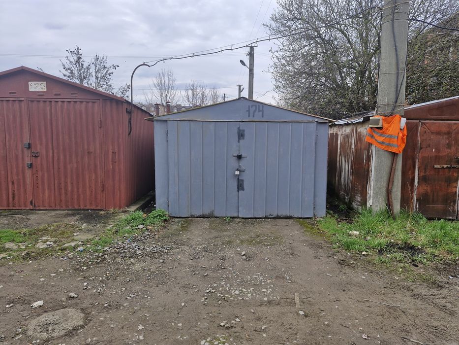 Продам металевий гараж Н.Район, вул.Бабяка,3 поруч АЗС ОККО, Епіцентр