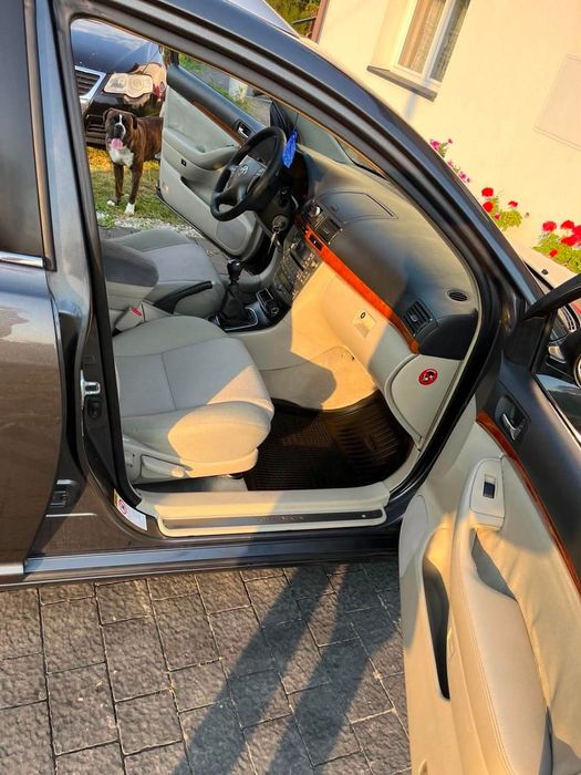 Toyota Avensis 2007r. 2.2 Diesel 150 km