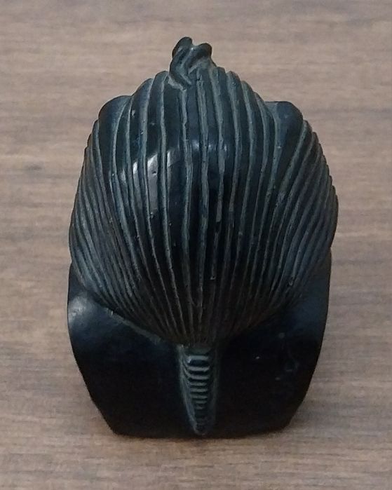 Estatueta/busto do faraó egipcio Tutankhamon