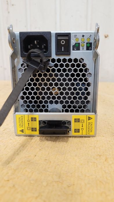 Блок питания Power-one.