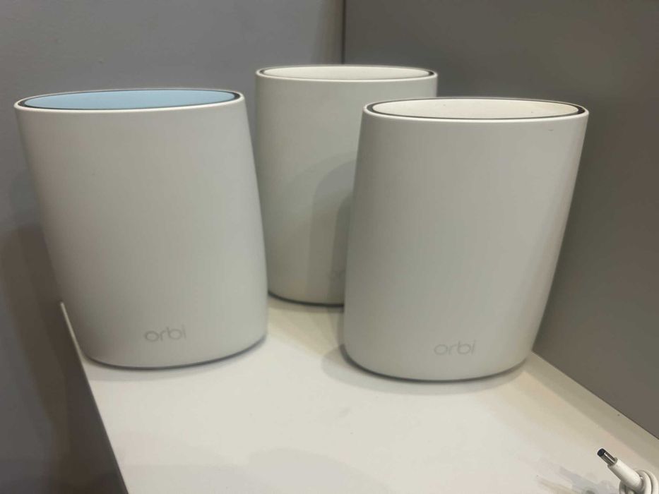 Zestaw Netgear Orbi RBK53 / 1x RBR50 / 2x RBS50 / Mesh Wi-Fi + karton ...