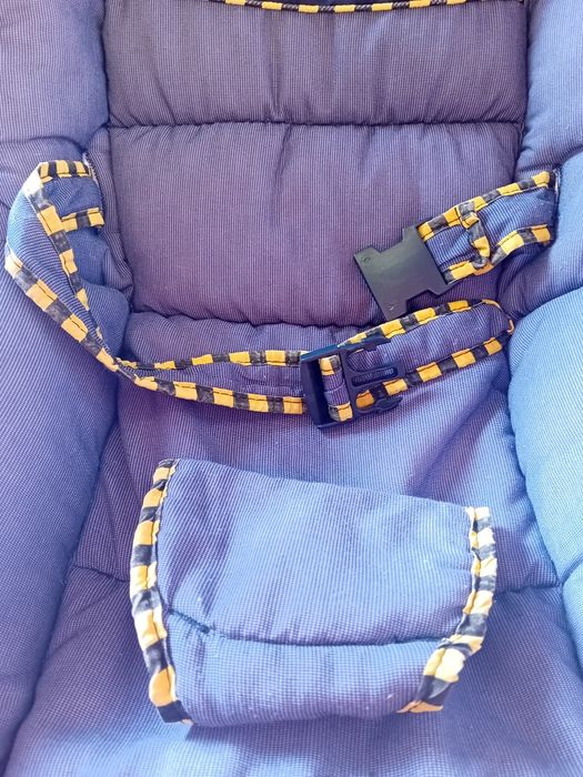 Espreguiçadeira  de bebé  em muito bom estado