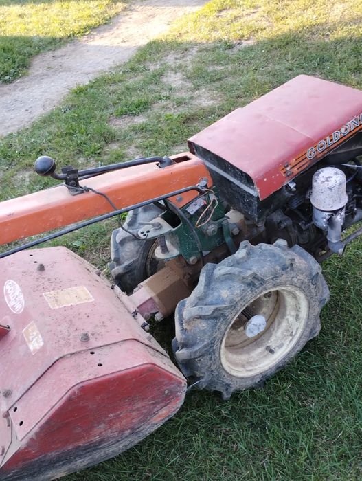 Glebogryzarka z napędem, ciągnik jednoosiowy Goldoni