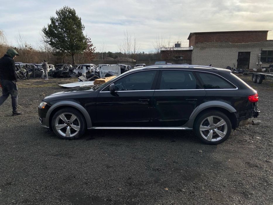 Розборка шрот Audi A4 B8 Allroad 12-16 рік USA бампер капот крило фара