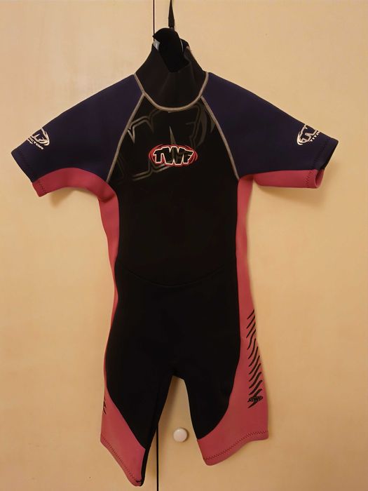 TWF Fato Surf Shorty Criança 8