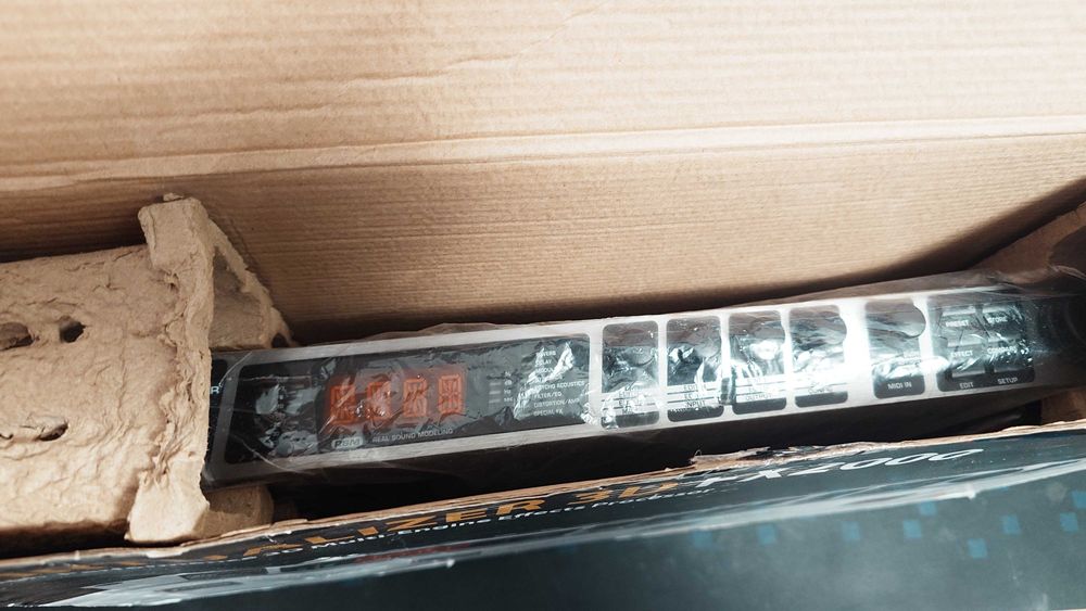 VIRTUALIZER 3D Model FX2000 High-Perfomance Behringer