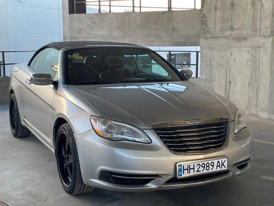 Продам Chrysler 200C