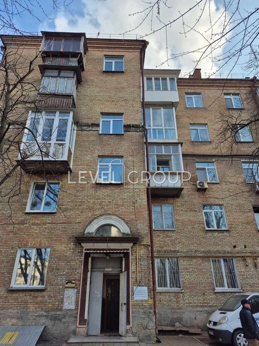 Продам квартиру на Берестейський пр-те
