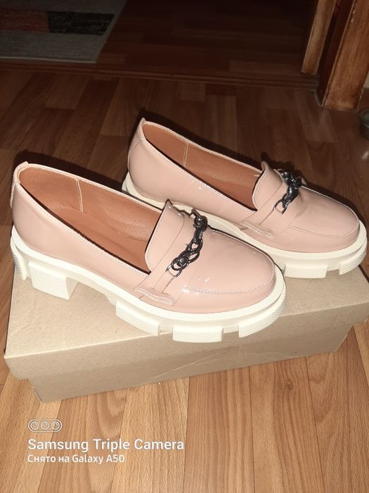 Продам лофери шкіряні
