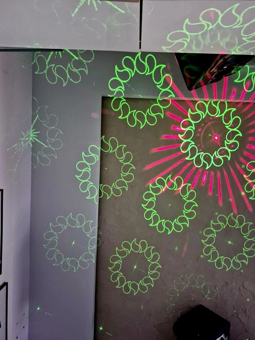 Efekt świetlny Laser RGB pilot. Stan Nowy