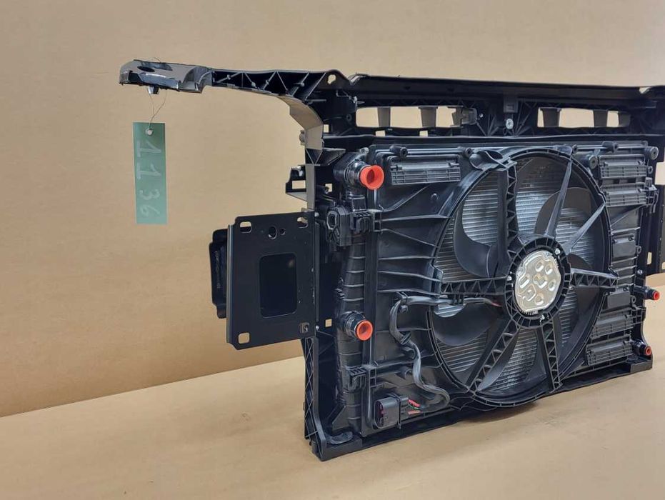 SKODA Octavia III 5E Передня панель телевізор