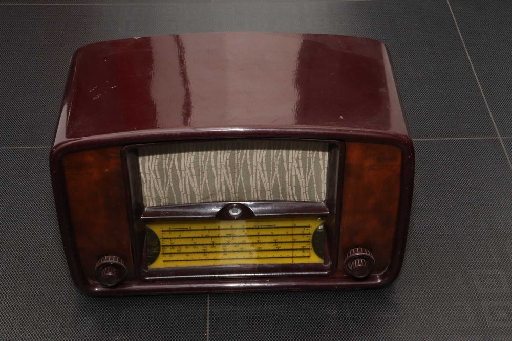 Stare radio lampowe VEF Riga BALTIKA