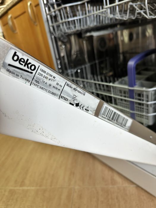 Máquina de Lavar Loiça Beko MDFN26431W – 14 Talheres | Classe A+++