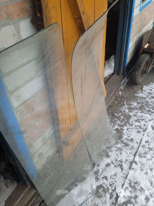 Лобове та заднє стекло, Москвич Іж 412