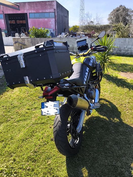 Aprilia tuareg 660