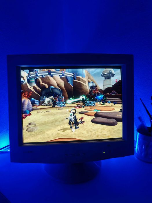 Samsung Samatron E75