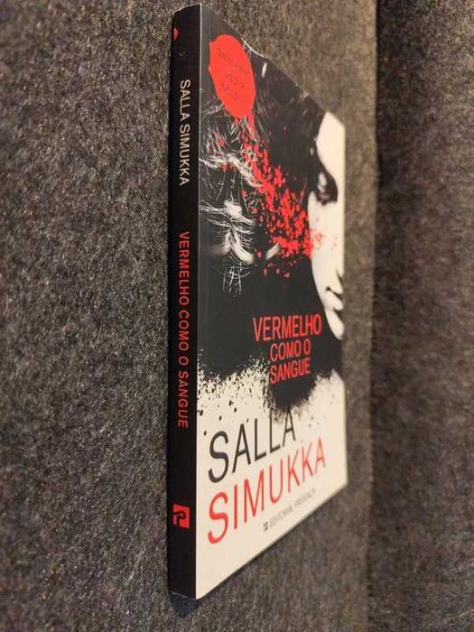 Salla Simukka - Vermelho como o Sangue