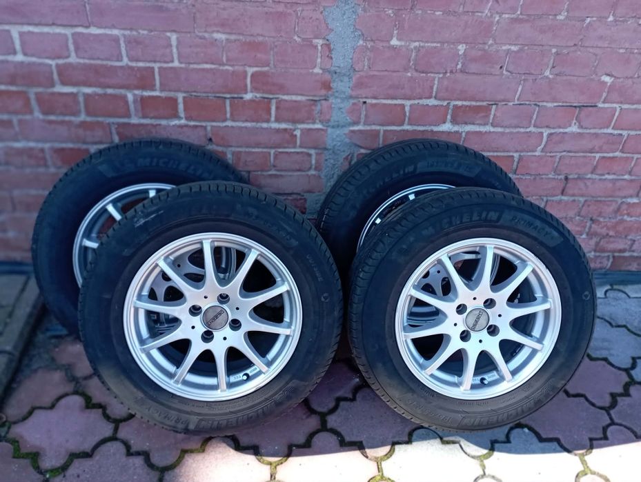 Opony letnie z felgami