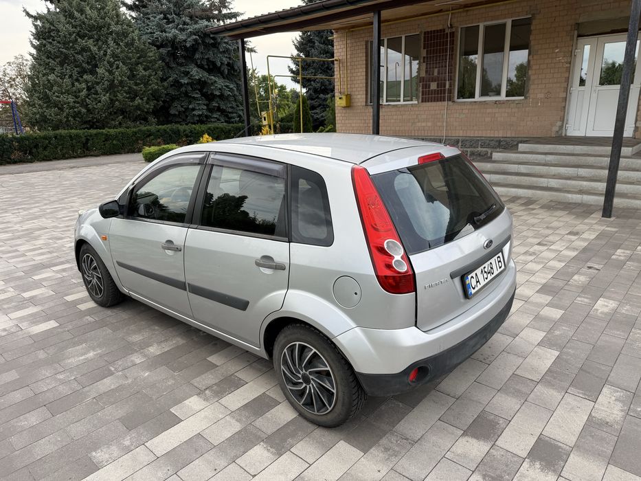 Продам Ford Fiesta 4 ГБО РОБОТ