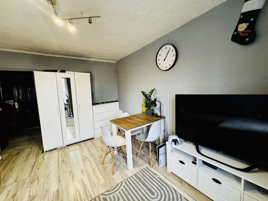 Na sprzedaż 2 pokojowe mieszkanie