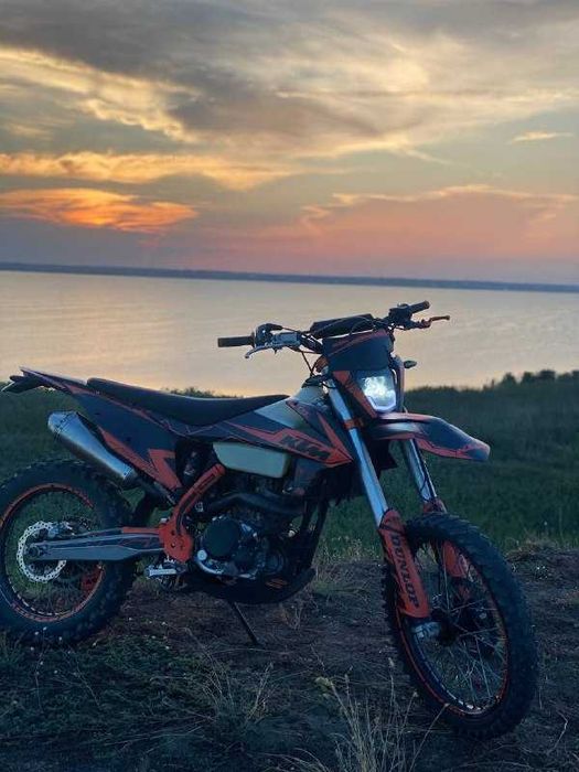 мотоцикла Кови Лайт 300