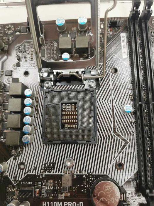 intel i7-7700 + tacens orum III slim + msi h110m pro-d + psu 500w