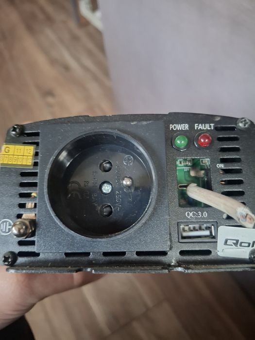 Przetwornica 12/230.    1200w