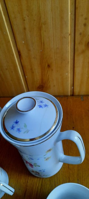 Porcelana. Serwis kawowy dla 6 osób