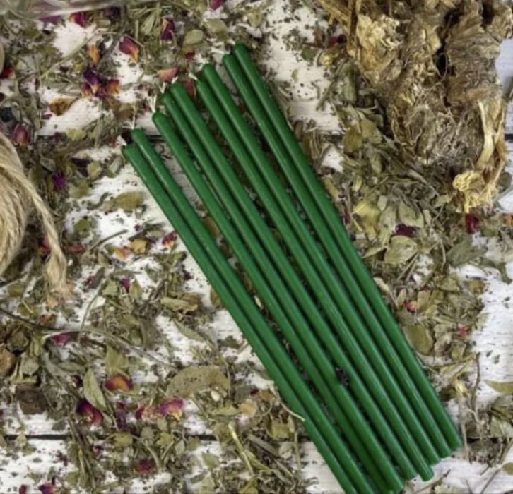 Свечи из пчелиного воска — яркие, аккуратные и ароматные.