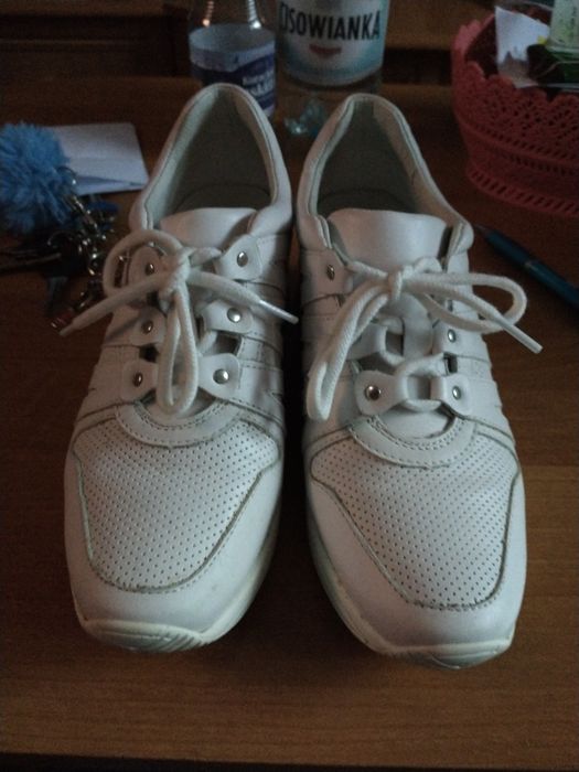 Buty sportowe LASOCKI