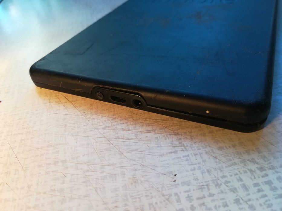 Планшет   Kindle Amazon D01400  не рабочий  7" дюймов