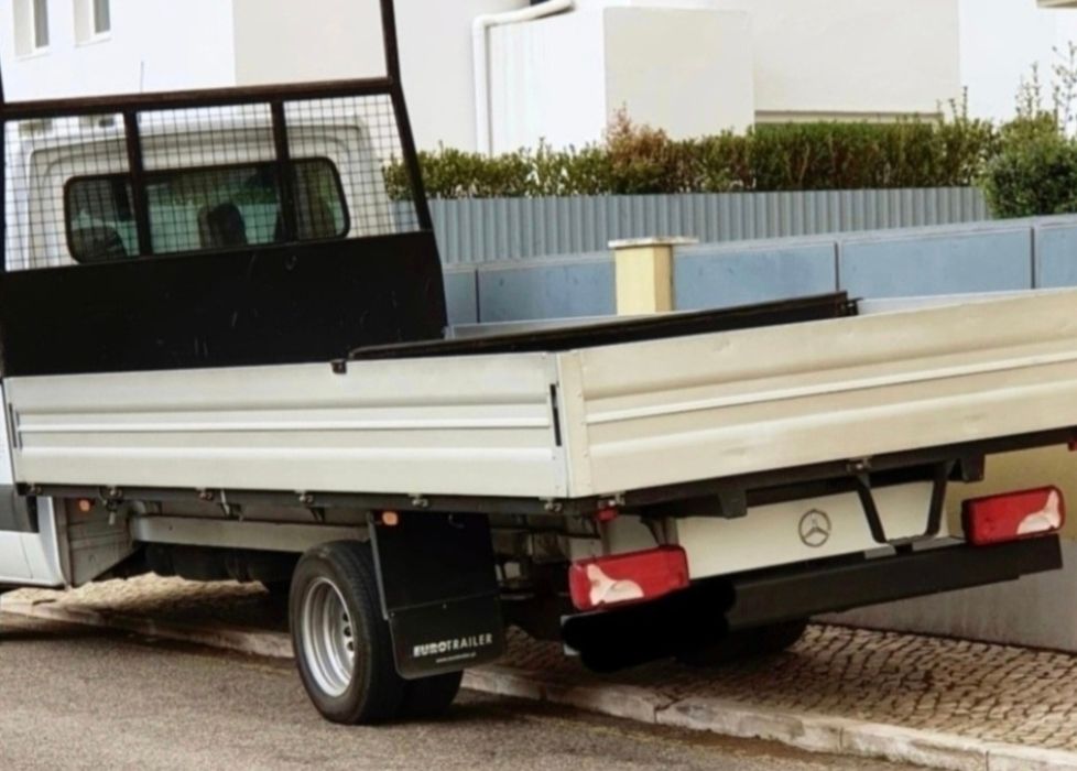 AZEITÃO e PRAIAS DO SADO CONTENTORES e carrinhas para entulho de obras