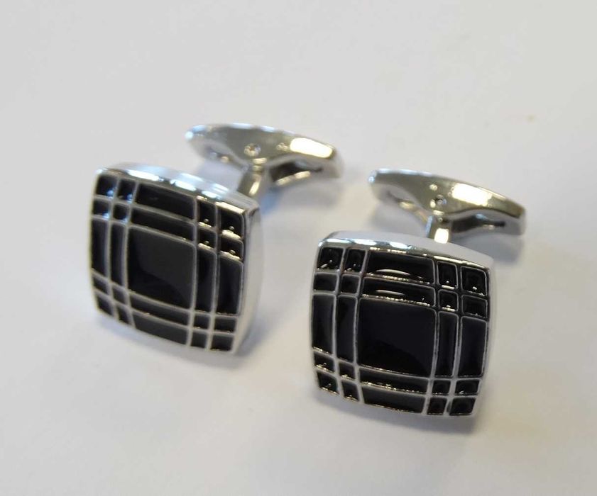Spinki mankietowe do mankietów koszuli czarne kwadratowe srebrne nowe