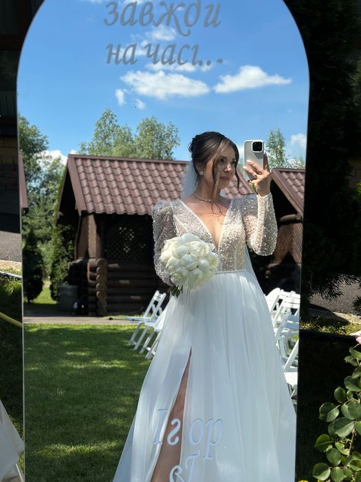 Продам весільну сукню 20 000 грн !