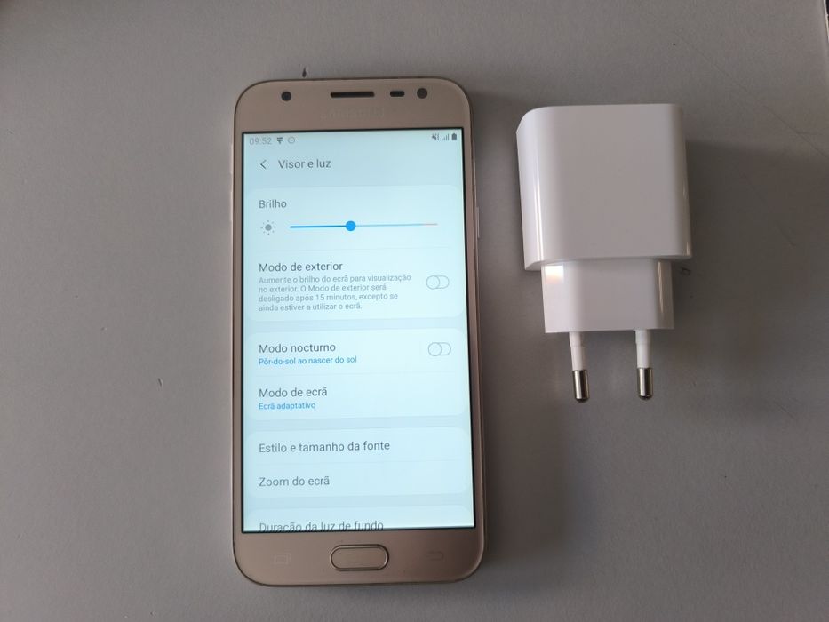 Vendo Samsung Galaxy J3  dourado