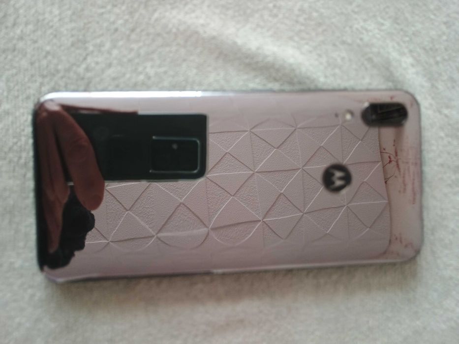 Smartfon motorola e6 plus 4/64 GB cały komplet plus dodatki