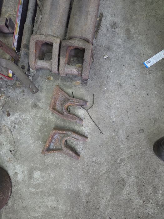 Zestaw do wywrotu na 3 strony zabudowa kiper 26 ton Skibicki M