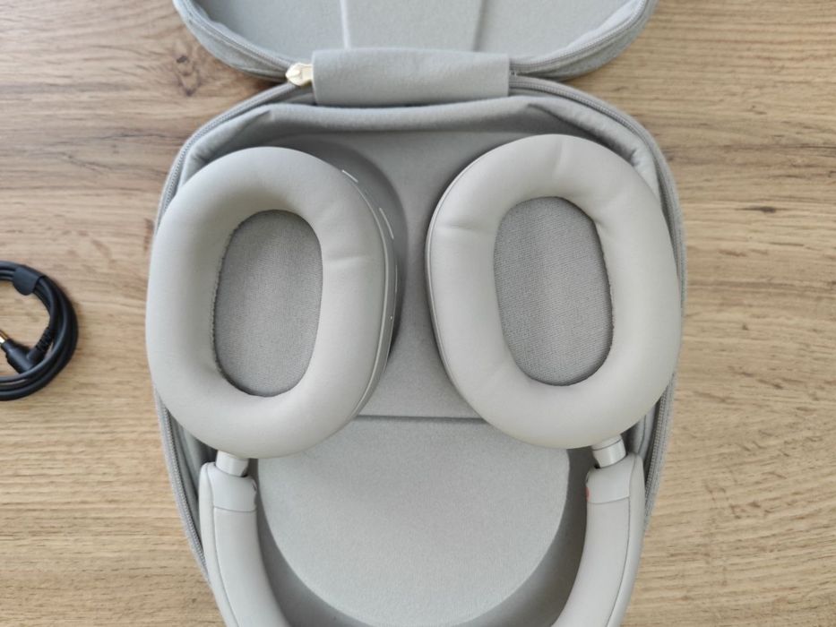 Sony WH-1000XM5 купить на OLX.ua