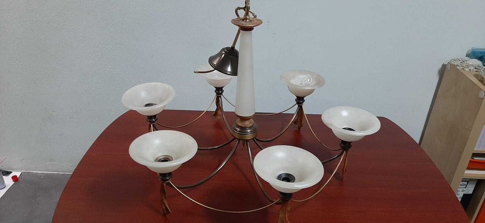 Candeeiro de sala em alabastro