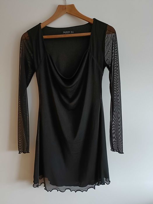 Vestido preto da Stradivarius