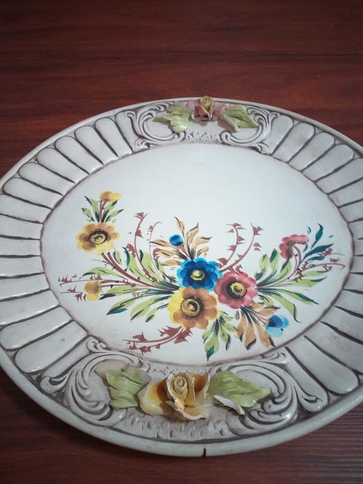 Terrina com prato decorativa antiga