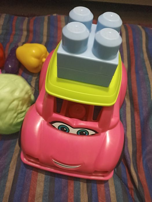 Іграшки для дівчинки