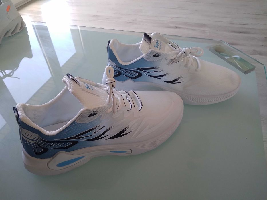 buty sportowe nowe rozmiar 42