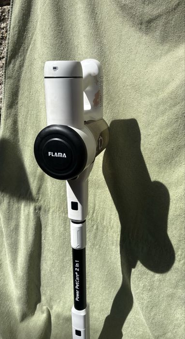Aspirador vertical flama