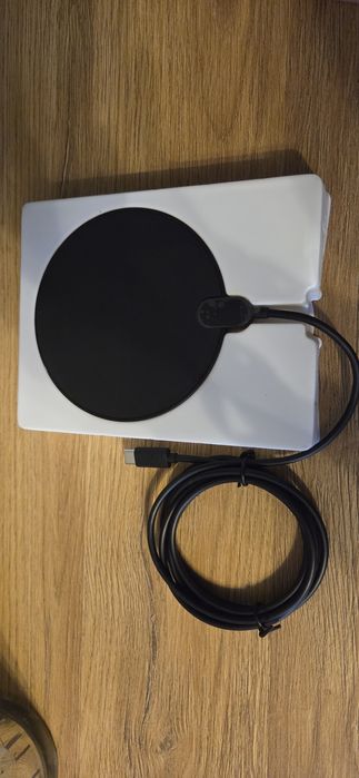 Ładowarka indukcyjna nowa