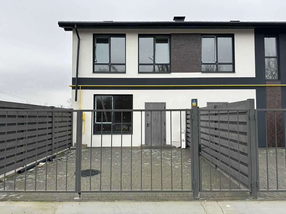 Готовий таунхаус з газом у Гостомелі! Вигідна ціна. Затишна локація!